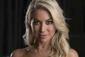 Stassi Schroeder cast of vanderpump rules is she 1 haute mess or 1 hot mess eSVYN.com has the answer